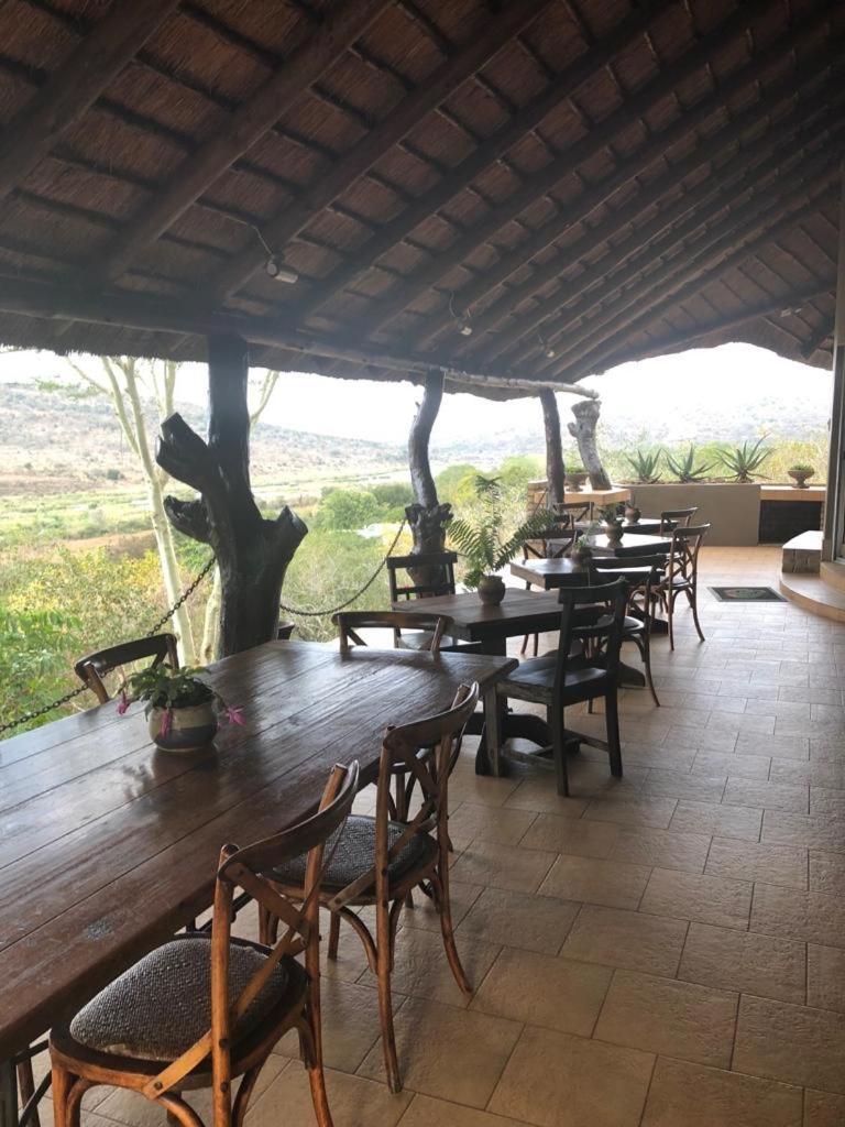 Croc River Lodge Komatipoort Extérieur photo